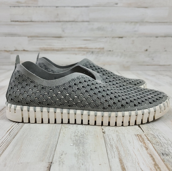 Ilse Jacobsen Tulip Perforated Slip On Sneaker - Picture 1 of 8